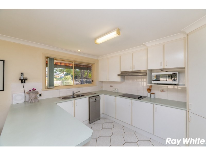 2/5 Burke Close, Forster NSW 2428