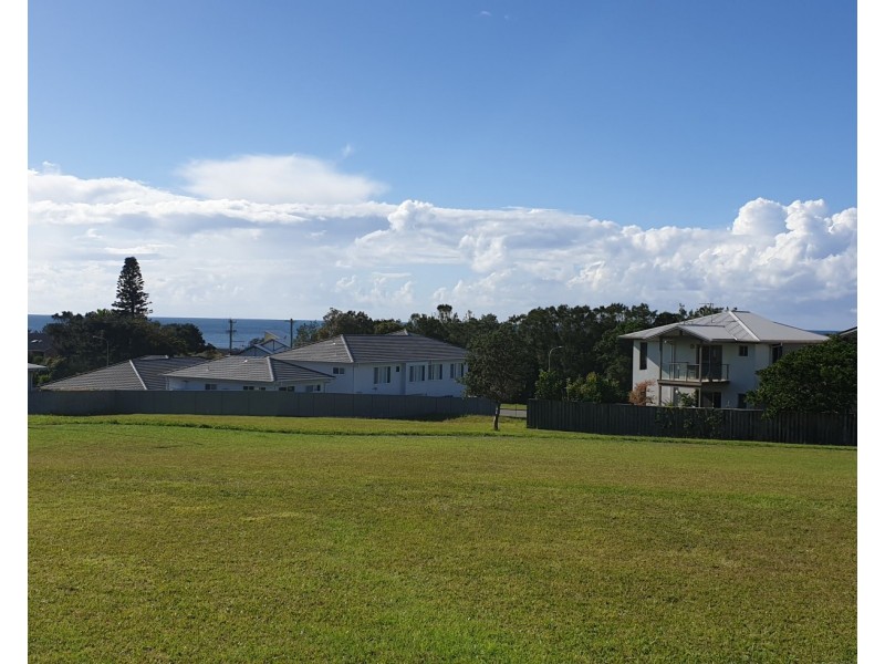 7 Pearl Place, Diamond Beach NSW 2430