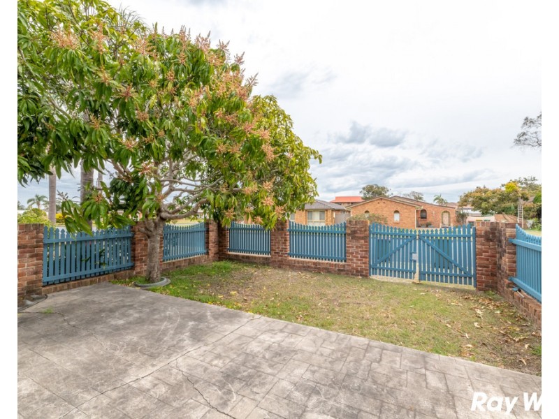 28/2 Rest Point Parade, Tuncurry NSW 2428