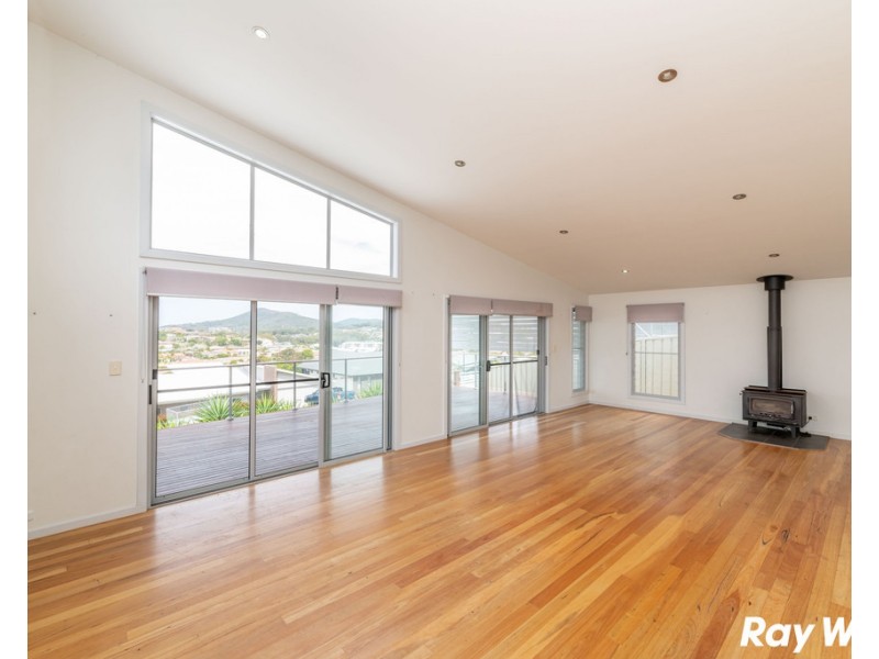 13 Manara Crescent, Forster NSW 2428