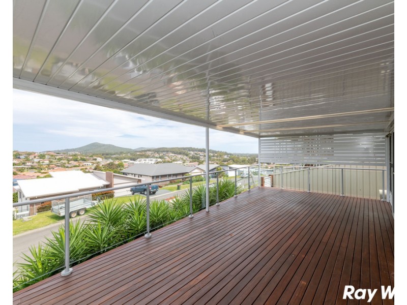 13 Manara Crescent, Forster NSW 2428