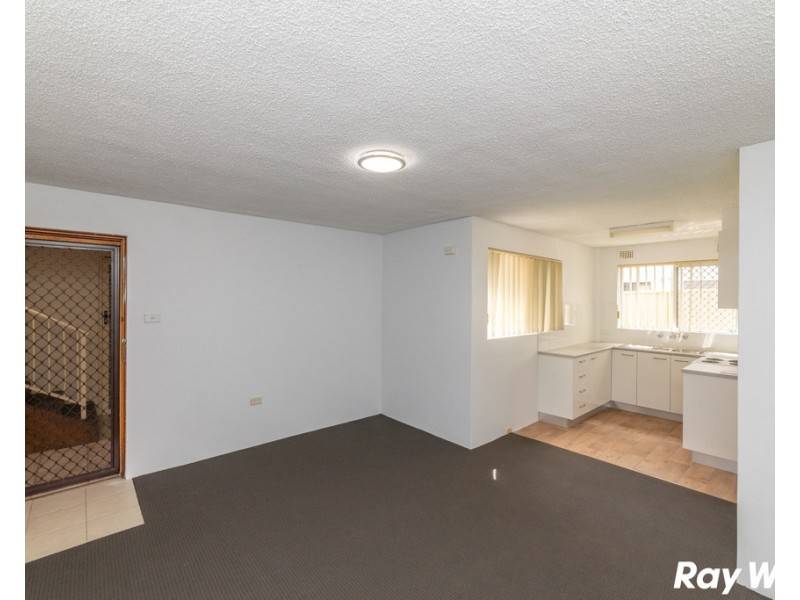 1/15 Lake Street, Forster NSW 2428