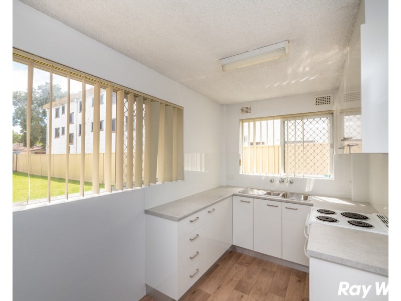 1/15 Lake Street, Forster NSW 2428