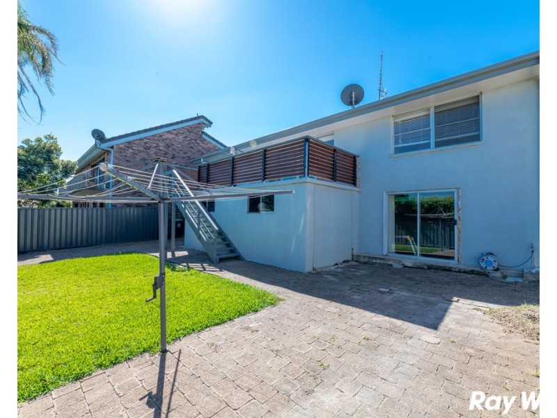 45 Lakeview Crescent, Forster NSW 2428