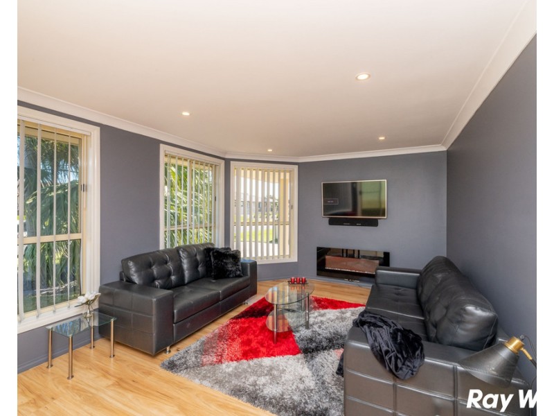 1/3 Greenview Close, Forster NSW 2428