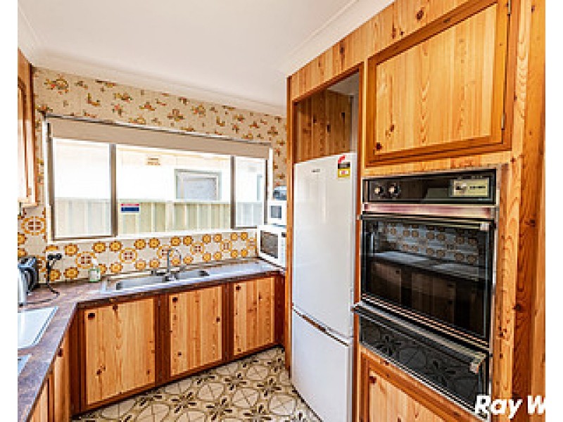 9 Douglas Avenue, Forster NSW 2428