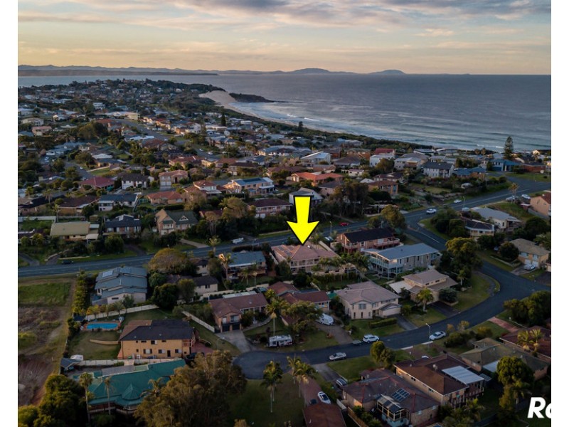 166 Kularoo Drive, Forster NSW 2428