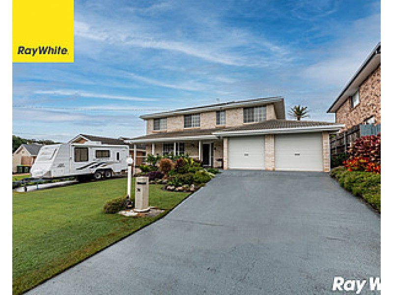 34 Lakeview Crescent, Forster NSW 2428