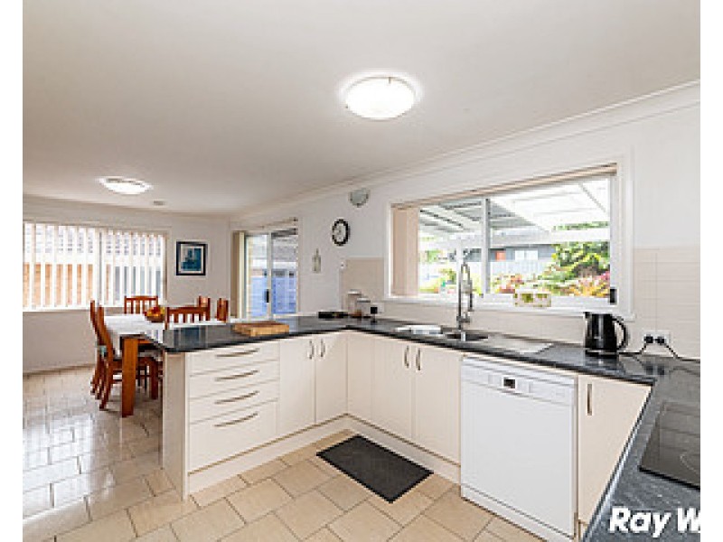 34 Lakeview Crescent, Forster NSW 2428