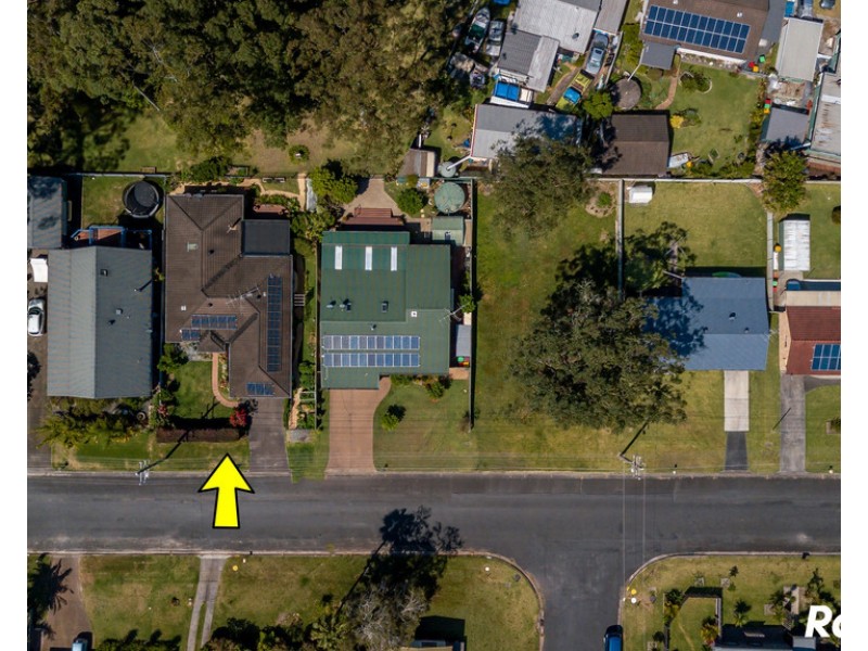 12 Windsor Street, Tarbuck Bay NSW 2428