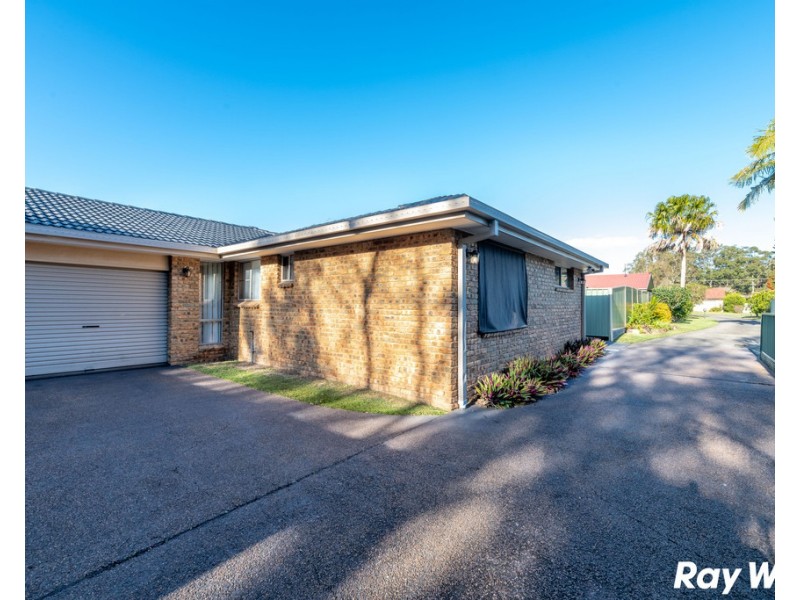 1/32 Hind Avenue, Forster NSW 2428