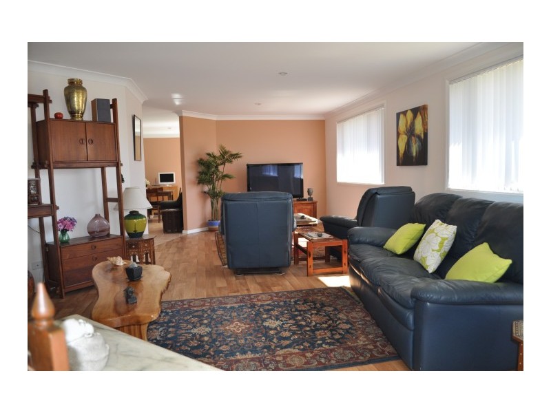 1 Robina Grove, Forster NSW 2428