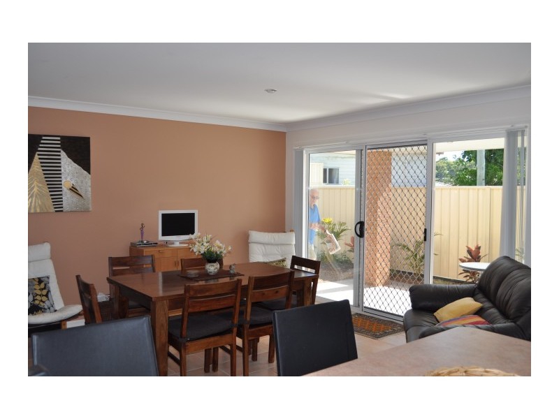 1 Robina Grove, Forster NSW 2428