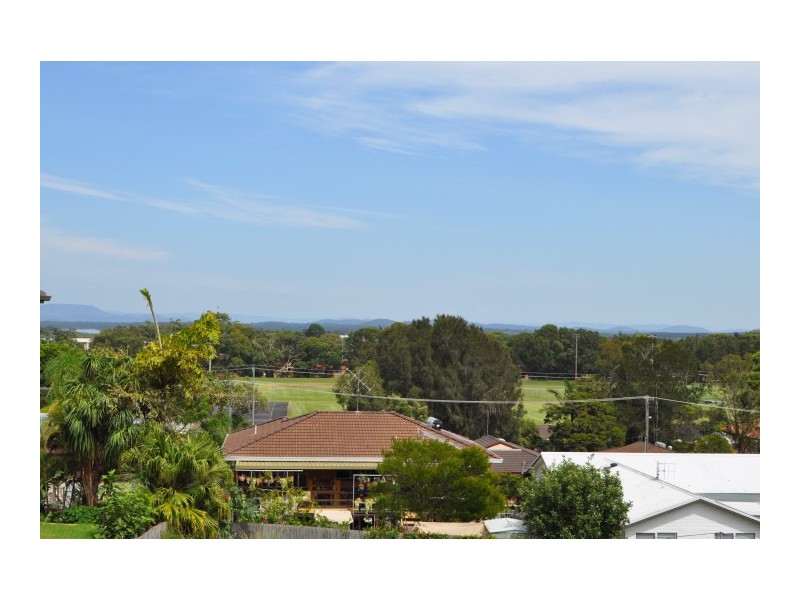 39 Divide Street, Forster NSW 2428