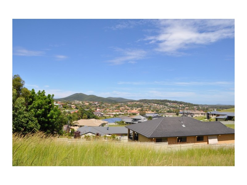 6 Bakara Court, Forster NSW 2428