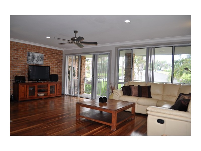 180 Kularoo Drive, Forster NSW 2428