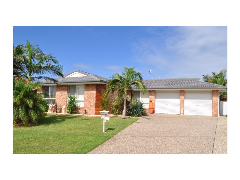 3 Eyre Cresent, Forster NSW 2428
