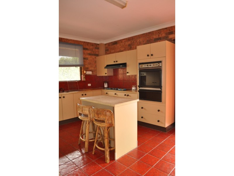 17  Emerald Drive, Green Point NSW 2428