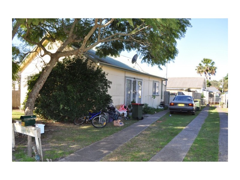 8  Douglas Avenue, Forster NSW 2428