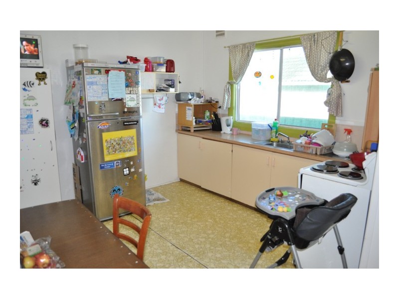 8  Douglas Avenue, Forster NSW 2428