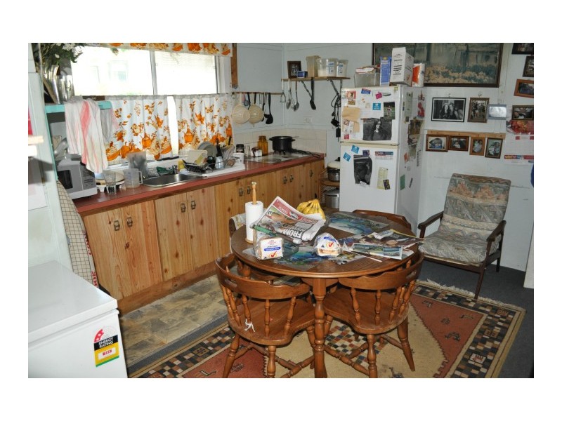 10 Douglas Avenue, Forster NSW 2428