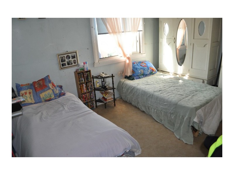 10 Douglas Avenue, Forster NSW 2428