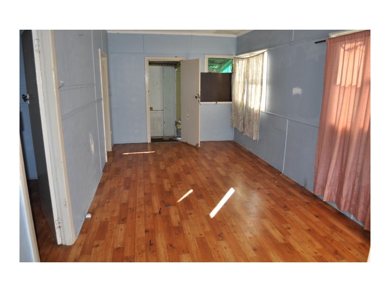 10 Douglas Avenue, Forster NSW 2428