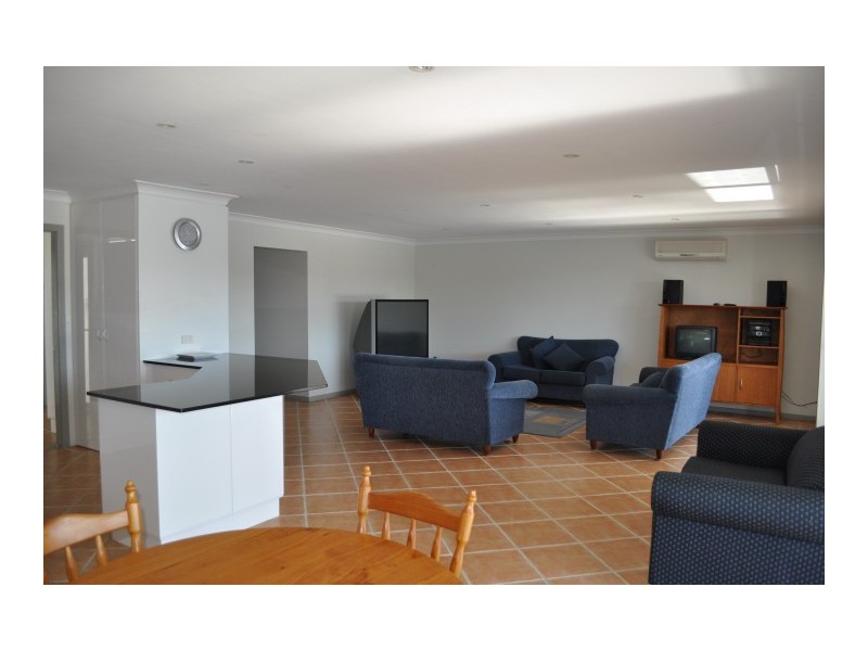 35 King George Pde, Forster Keys NSW 2428