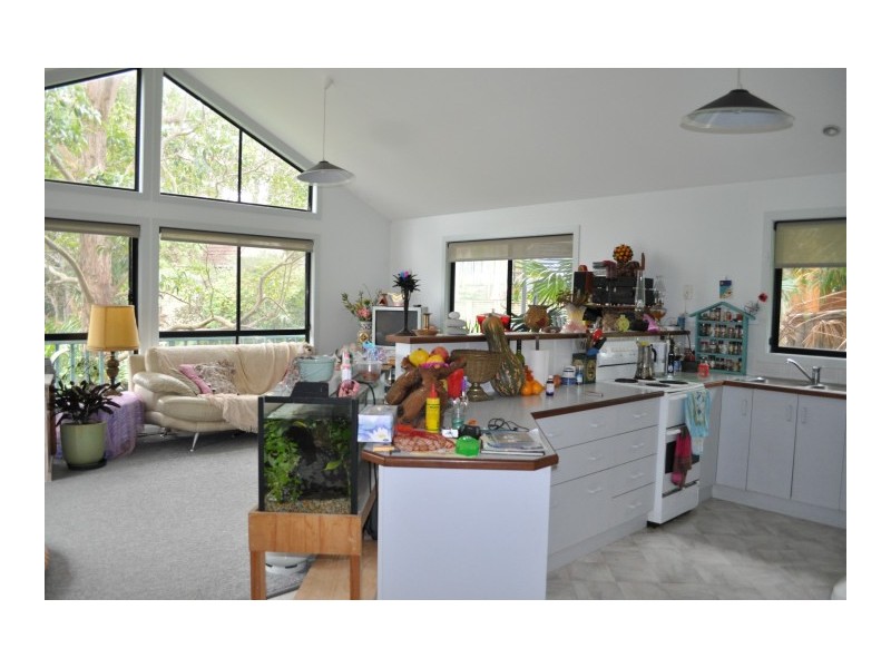 35a  Jacaranda Ave, Elizabeth Beach NSW 2428