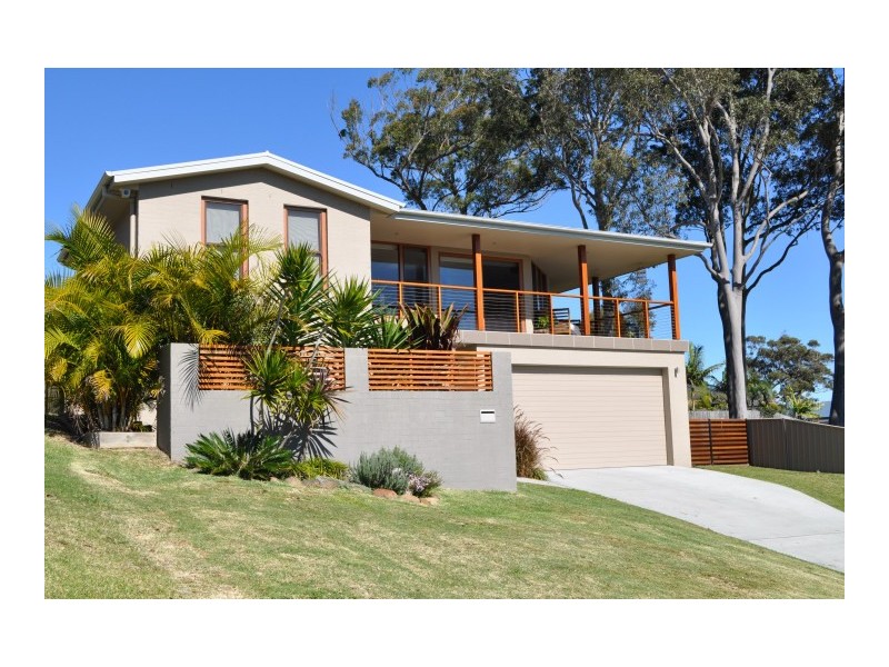 10 Anglers Ave, Forster NSW 2428