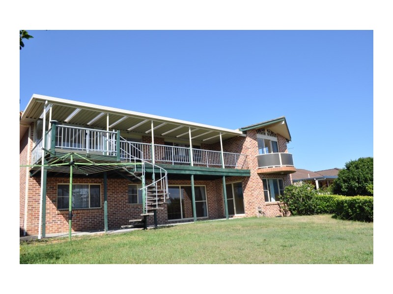 3 Curlew Close, Forster NSW 2428