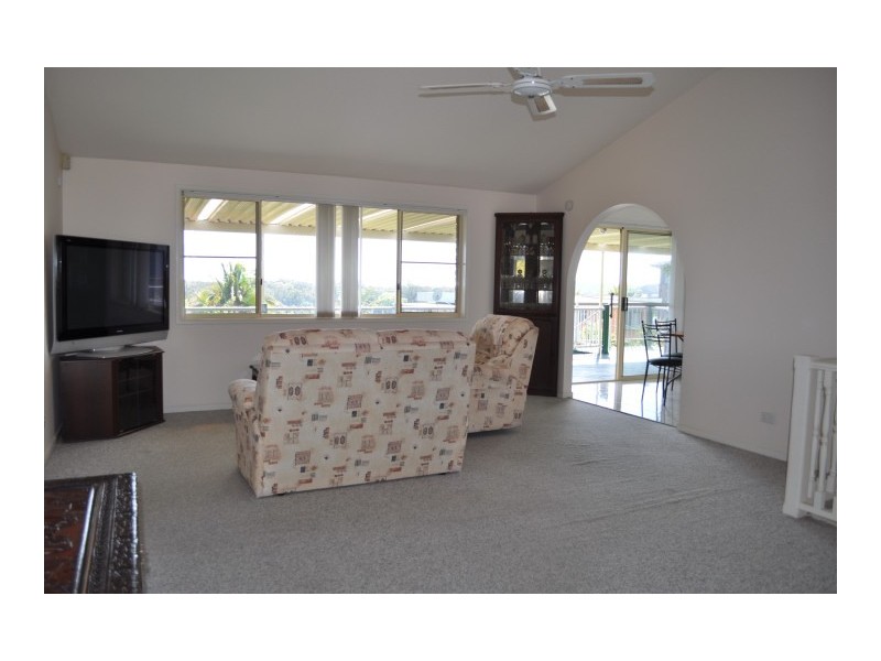 3 Curlew Close, Forster NSW 2428