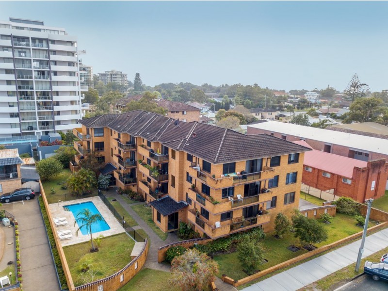 3/23-25 Lake Street, Forster NSW 2428
