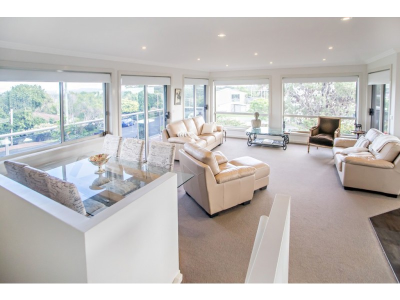 78 Lakeview Crescent, Forster NSW 2428