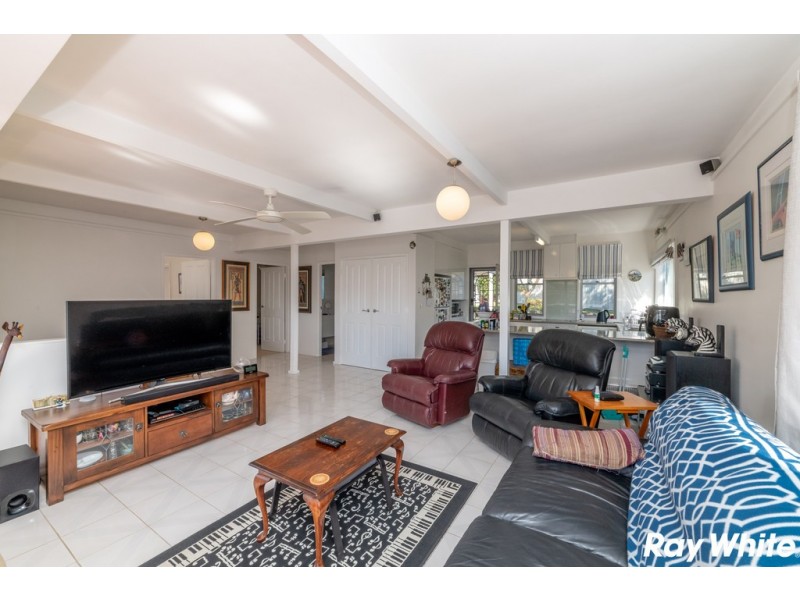 7 Seabreeze Parade, Green Point NSW 2428