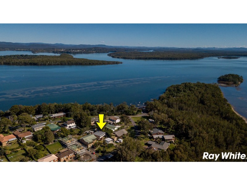 7 Seabreeze Parade, Green Point NSW 2428