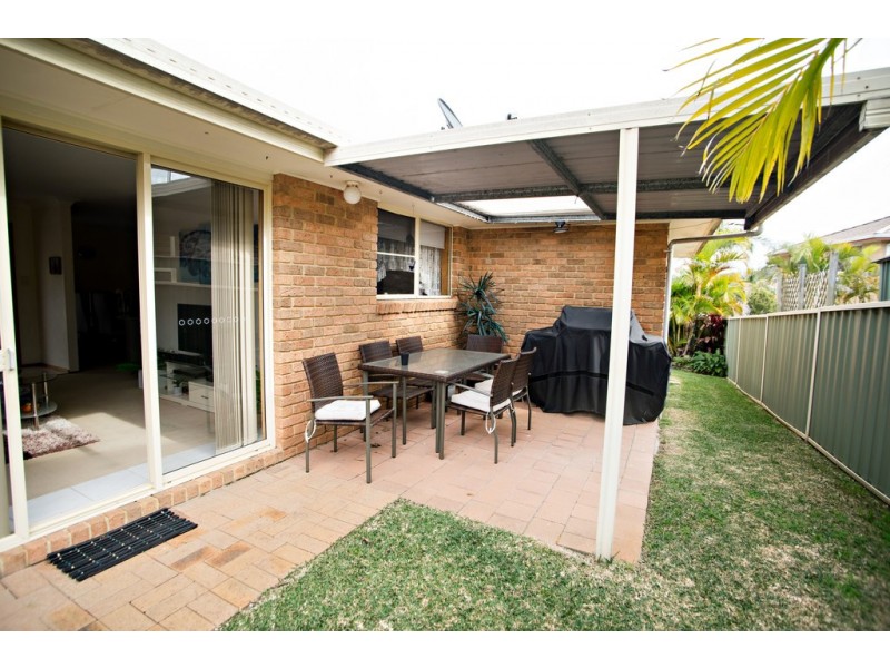 2/149 Kularoo Drive, Forster NSW 2428