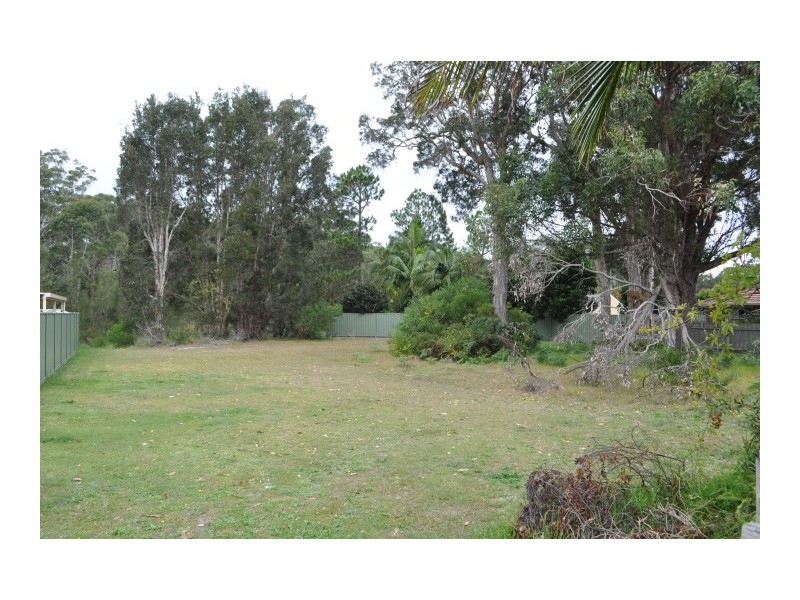 18 Goldens Road, Forster NSW 2428