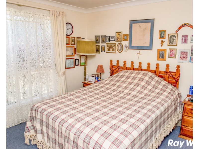 1 Erica Place, Tuncurry NSW 2428