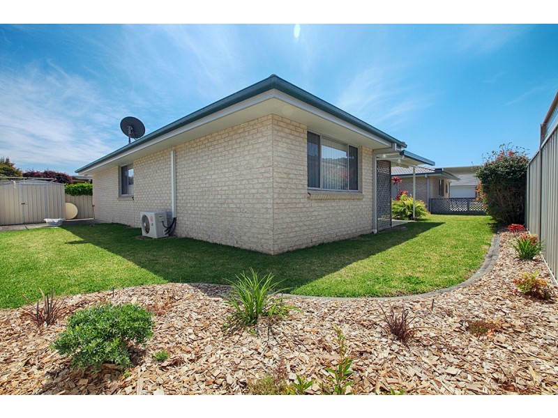 33 Livistona Drive, Forster NSW 2428
