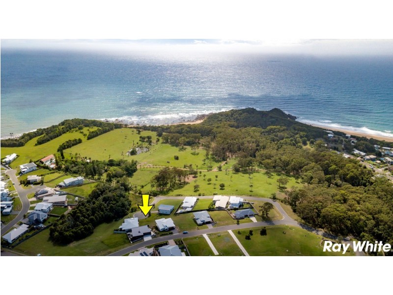 16 Waitpinga Court, Red Head NSW 2430