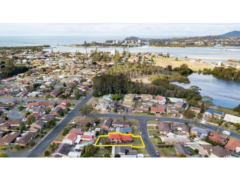 3 Sunset Place, Tuncurry NSW 2428