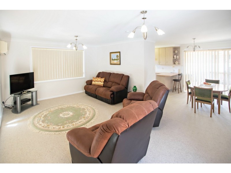 4/95 Hind Avenue, Forster NSW 2428