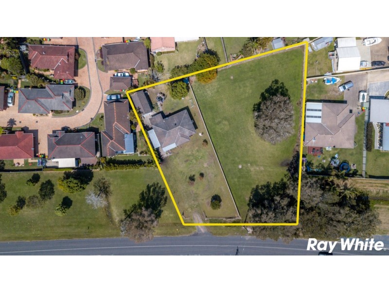205 The Lakes Way, Forster NSW 2428