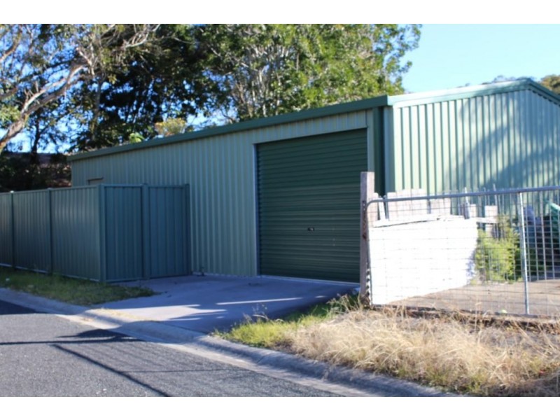 31 Tuncurry Street, Tuncurry NSW 2428