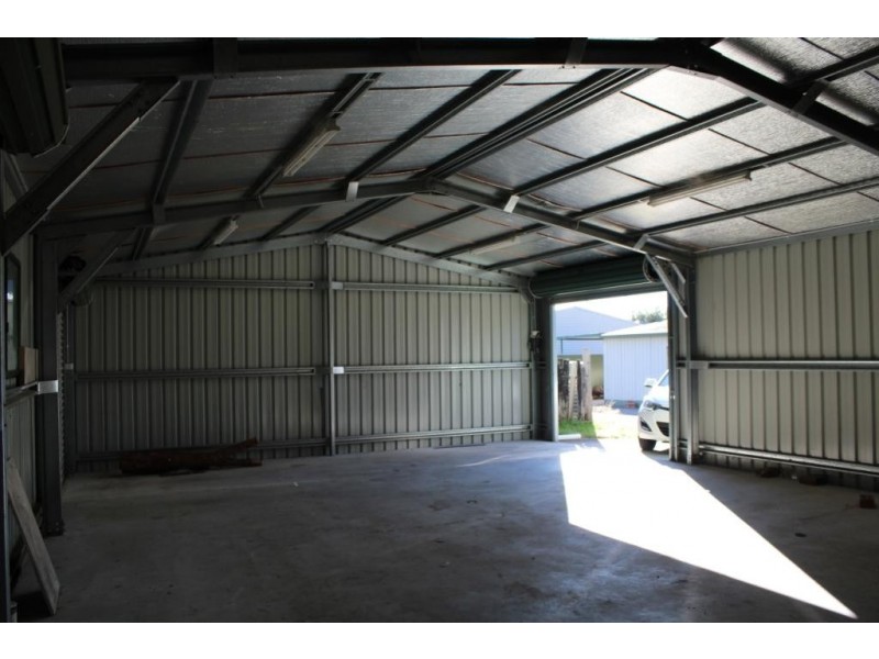 31 Tuncurry Street, Tuncurry NSW 2428