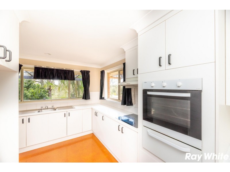 18 Emerald Place, Green Point NSW 2428