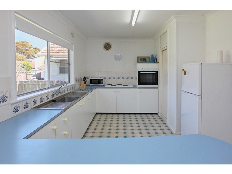 8 Maneela Street, Forster NSW 2428