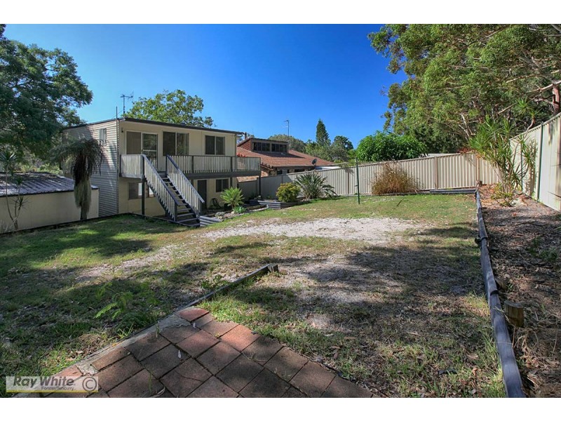137 Greenpoint Drive, Green Point NSW 2428