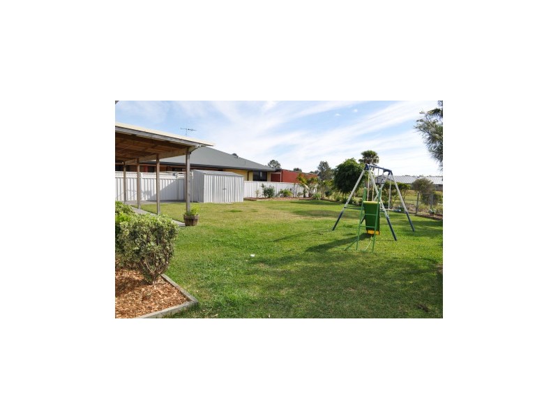 8 Tandara Place, Forster NSW 2428
